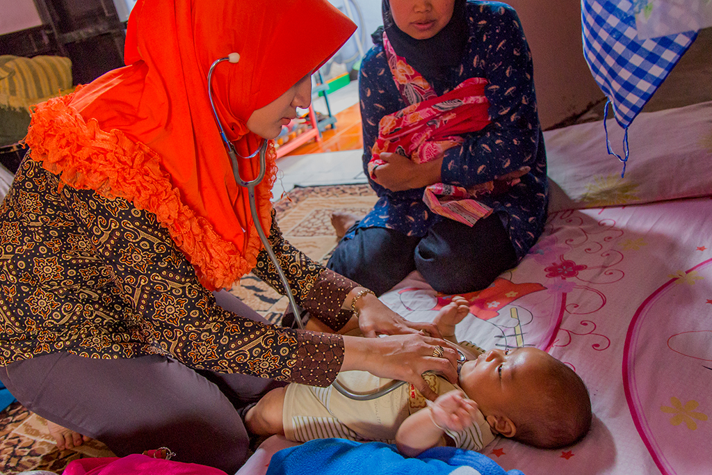 YUM is working together with Adidhana Foundation and 1000 Days Fund focusing its Cipanas health post care on the prevention of Stunting through the monitoring of pregnant women and children.